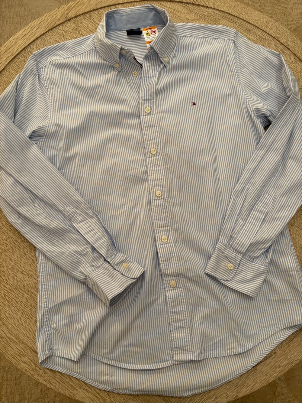 Tommy Hilfiger Men’s Light Blue Stripe Button Down Adaptive Shirt Magnetic Close
